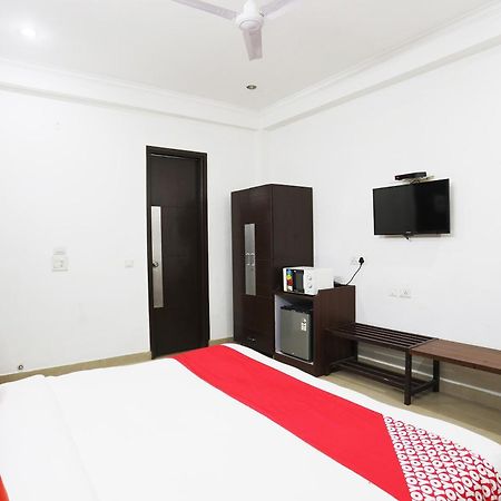 Super Collection O Tipsyy Inn 014 Gurgaon Exterior photo