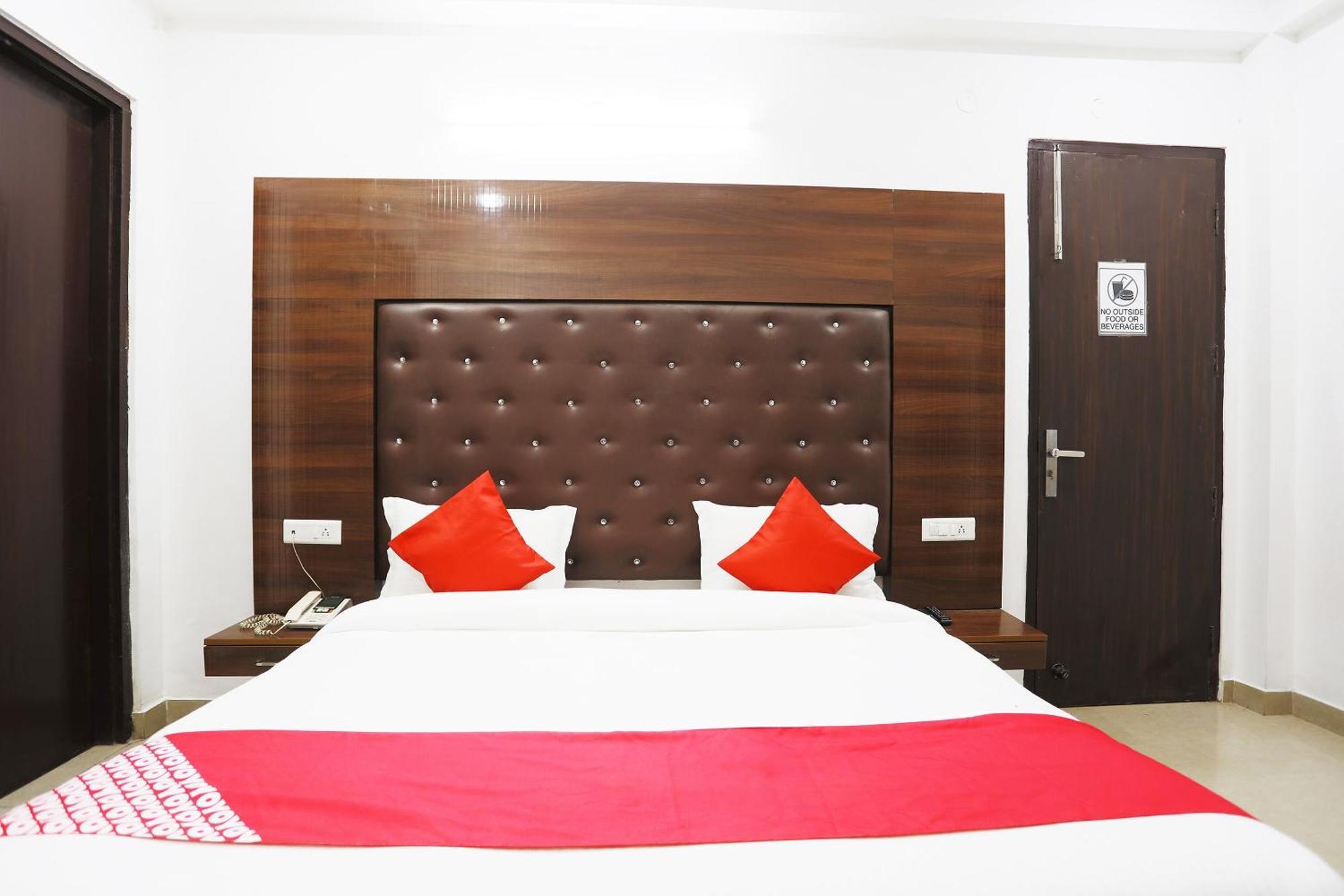 Super Collection O Tipsyy Inn 014 Gurgaon Exterior photo