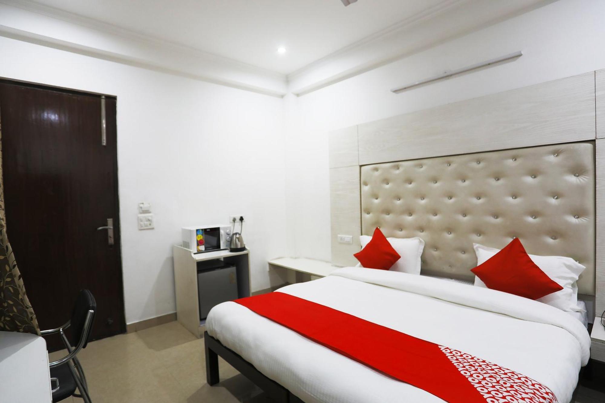 Super Collection O Tipsyy Inn 014 Gurgaon Exterior photo