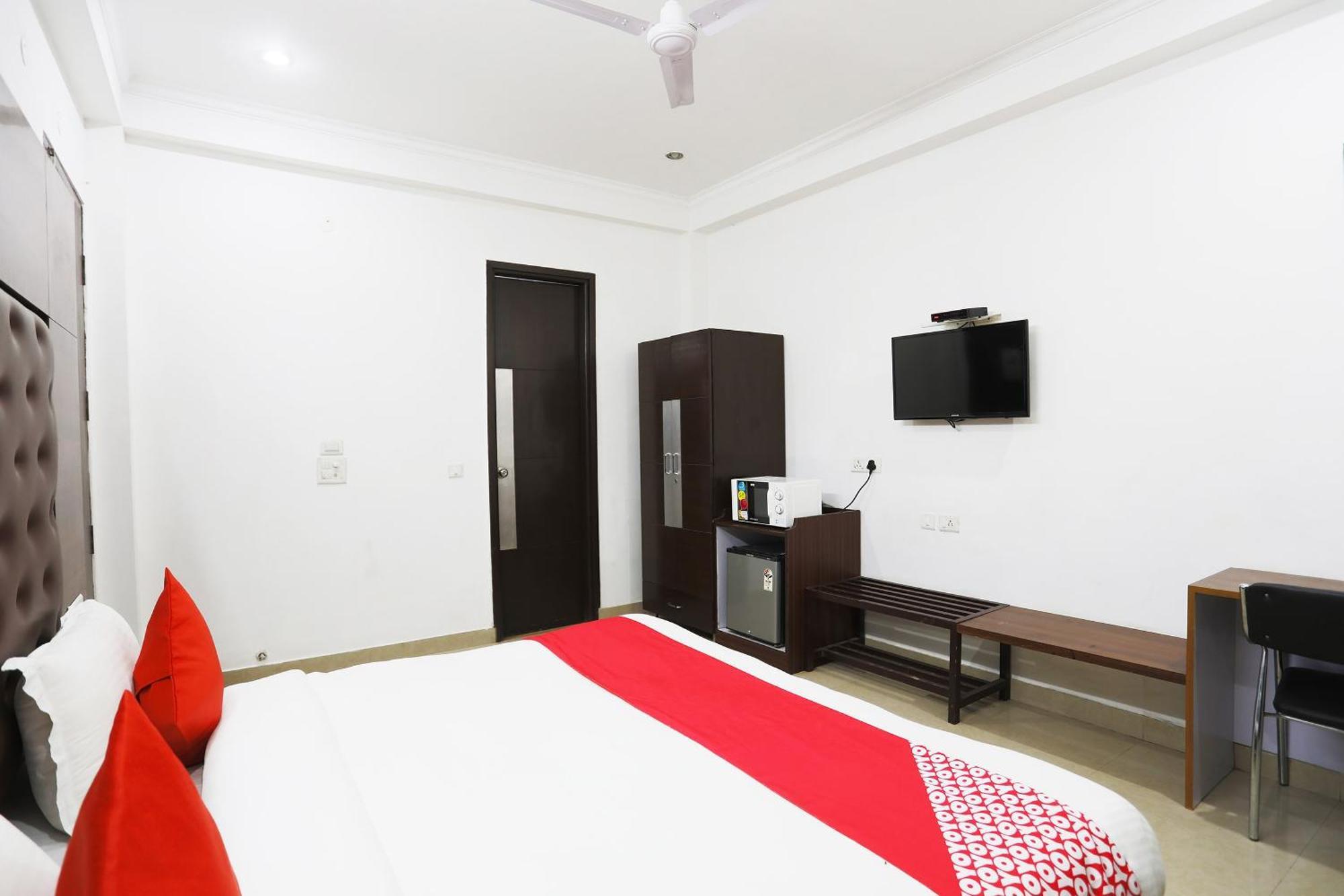 Super Collection O Tipsyy Inn 014 Gurgaon Exterior photo